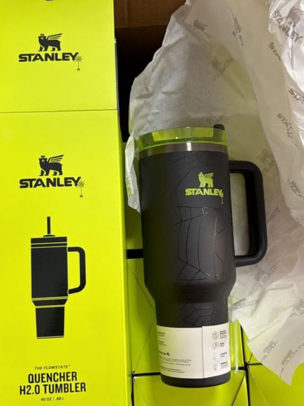 Stanley HALLOWEEN WEB GLOW H2.0 40oz Tumbler Limited Edition IN HAND - Picture 3 of 3